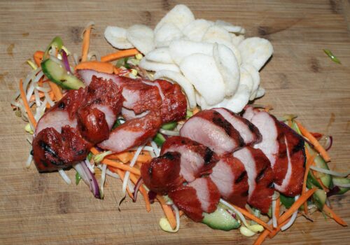 Varkenshaas recept, Red pork-style. met thaise salade - BBQuality
