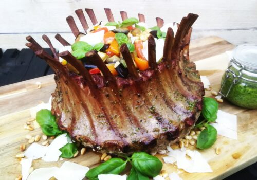 Crown roast speenvarkenrack recept | BBQuality