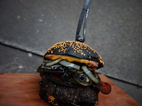 Black bun burger | BBQuality