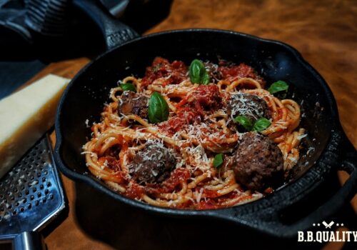 Pasta Meatballs recept | BBQuality
