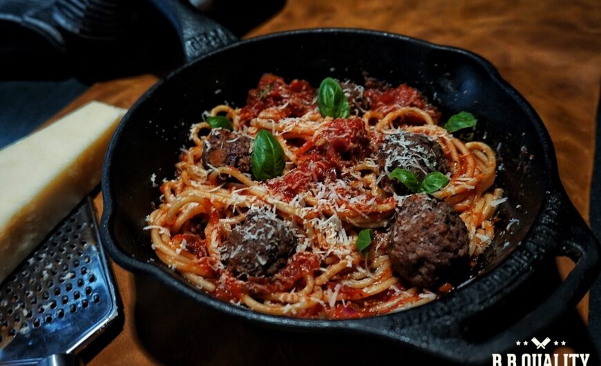 Pasta Meatballs recept | BBQuality
