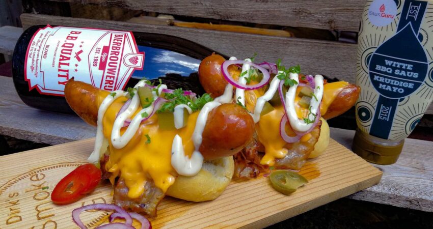 Hotdog met jalapeños cheddar worst recept | BBQuality