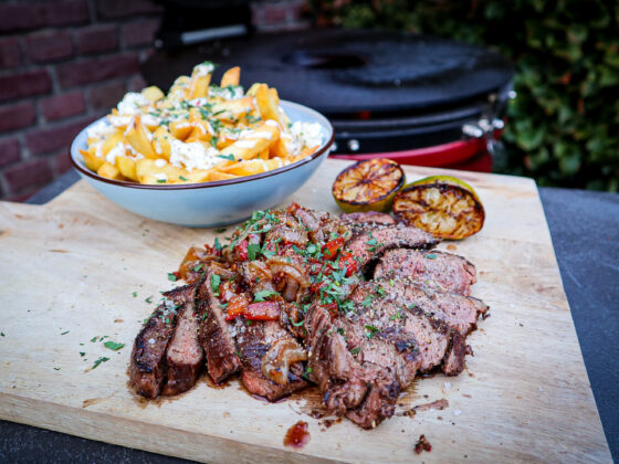 Inside skirt steak and fries recept | BBQuality