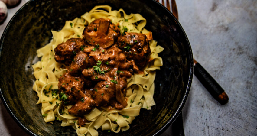Hertengehakt met pasta recept | BBQuality