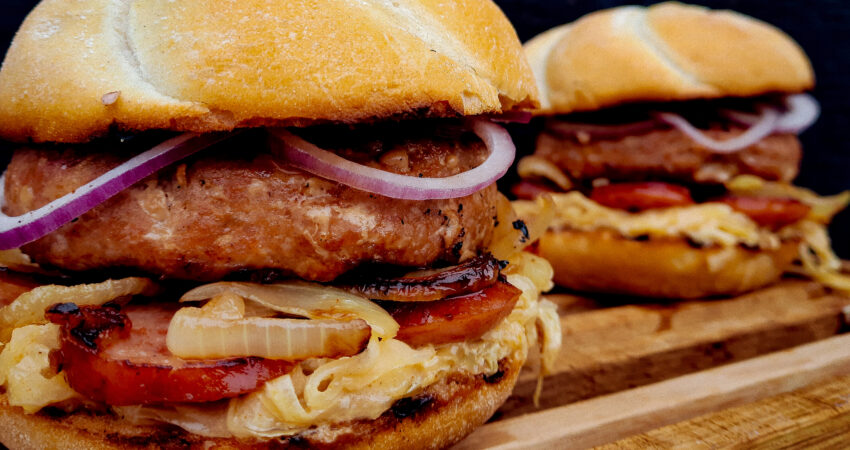 WInterburger red pork burger recept rookworst | BBQuality