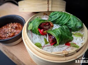 Koreaans koolrolletjes met Angus beef ribfingers en ssamjang recept