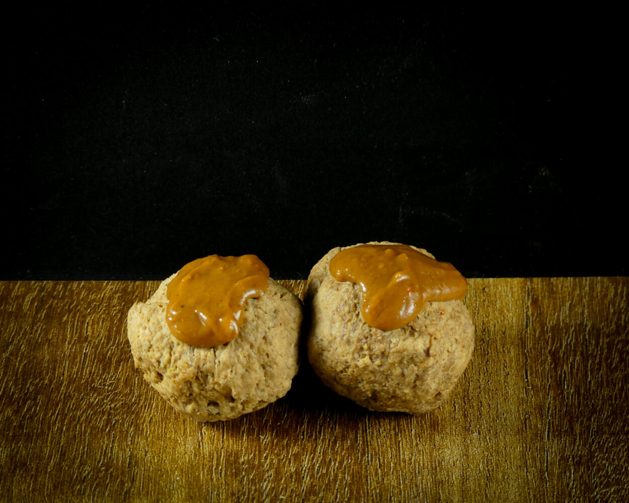 Gehaktballen met satésaus