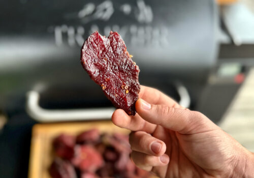 Smoked bourbon beef jerky recept | runderachtermuis | BBQuality