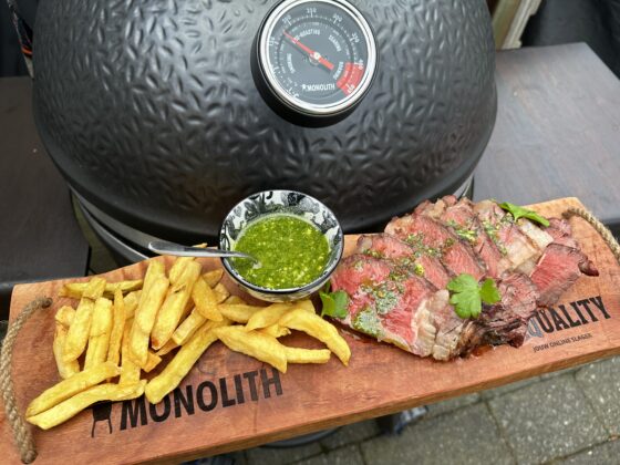 Angus cote de boeuf recept met peterselie knoflookolie | Kenneth | BBQuality