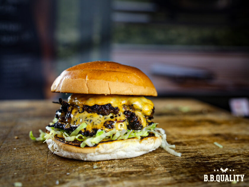 Smash burger recept | Maikel | BBQuality