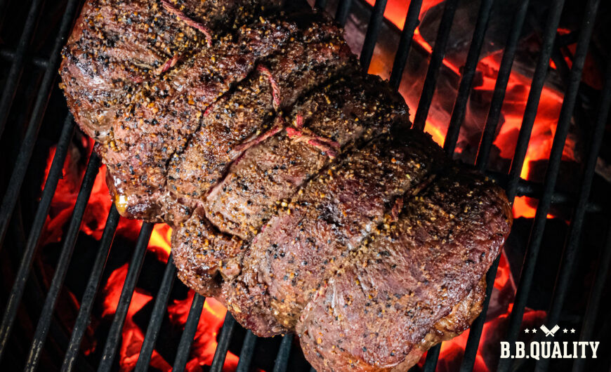 Bavette rollade pakket recept | maanvlees | BBQuality SPG rub | Serranoham | Formaggio Duro | Rolladetouw | Kenneth | Maikel | BBQuality