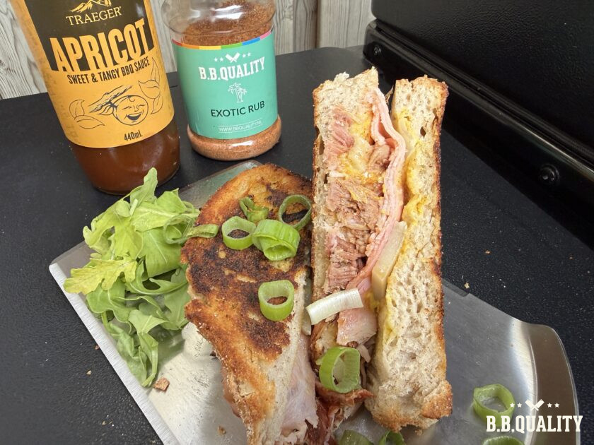 Exotic pulled pork sandwich recept | Exotic rub | Traeger Apricot BBQ saus | Kruidenboter | Chefs_BBQ_Table | Kenneth | BBQuality