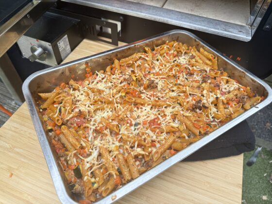 Gezonde pastaovenschotel recept | Mager rundergehakt / kipgehakt | BBQuality The Italian rub | Maak Mei Fit Maand | Chefs_BBQ_Table | Kenneth | BBQuality
