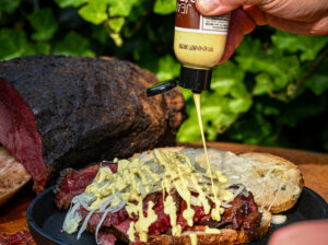 Bull’s wing pastrami recept | Sandwich | Angus & oink pastrami cure | Angus & oink pastrami rub | Rookhout/rooksnippers Eiken | MaikelsBBQ | BBQuality